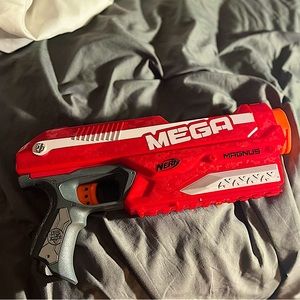 NERF N-Strike Elite Mega Magnus Blaster